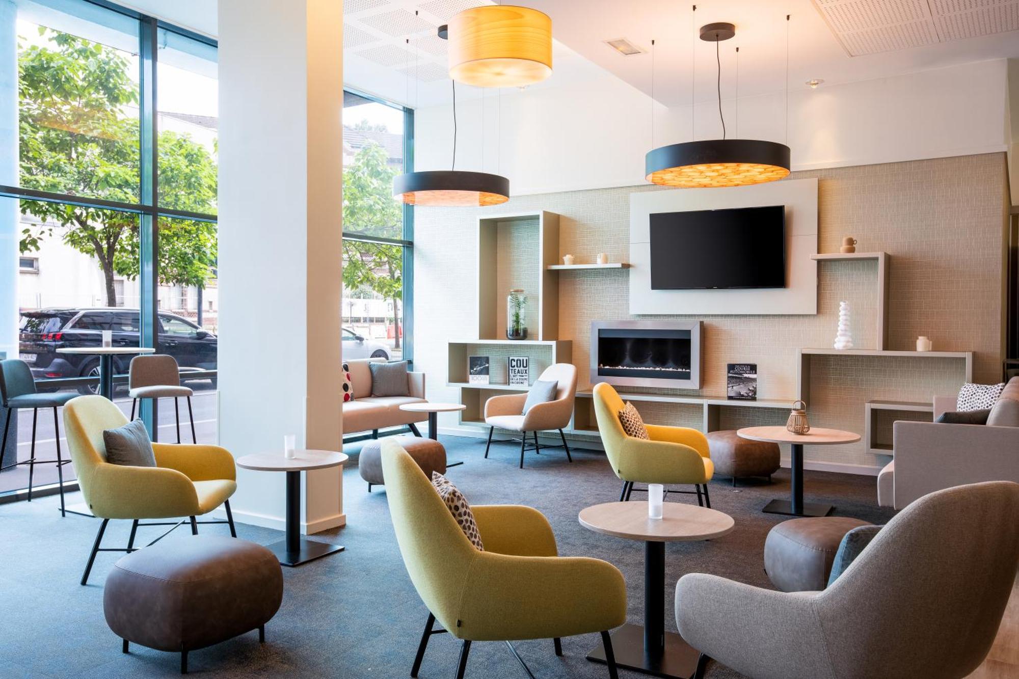 Courtyard By Marriott Paris Saint Denis Hotel Exterior foto